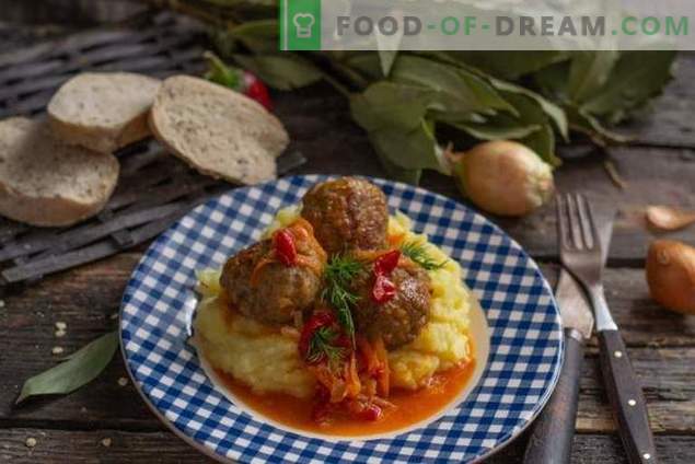 Itaalia lihapallid või lihapallid köögiviljakastmes