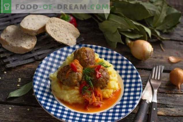 Itaalia lihapallid või lihapallid köögiviljakastmes