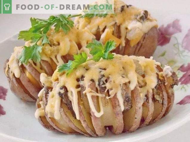 Kartuli-harmoonia. Küpsetatud kartulid juustu koorikuga searasvaga