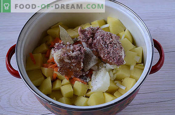 Klassikaline retsept kartulite puhul, mis on konserveeritud liha: Nõukogude riigi köögi maitse. Kuidas valmistada hõrgutisi banaalseid kartuleid: samm-sammult fotodega retsepti
