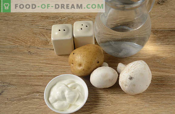 Kartulid seente abil hapukoorega - aromaatne ja toitev roog. Autorite samm-sammult foto retsept küpsetatud kartulite ja seentega