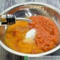 Tomato sauce with carrots and apples for the winter