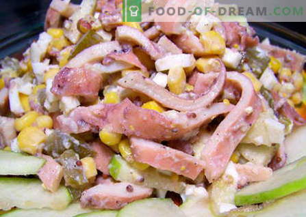 Kalmaari ja maisiga salat - parimad retseptid. Kuidas õigesti ja maitsev küpsetatud salat kalmaari ja maisiga.