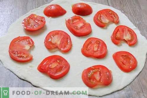 Pommid pirukad tomatite ja juustuga - toimivad ja eelarve!