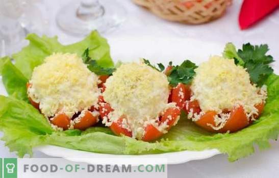 Tomater med majonnäs och vitlök - ett smakligt sommar mellanmål. Ett urval av de bästa recepten av tomater med majonnäs och vitlök