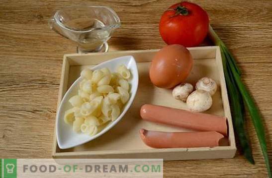 Pasta munaga, vorstiga ja seentega: kiire lahendus hommikusöögi või õhtusöögi probleemile. Foto-retsept: küpsetamine pasta seente ja vorstidega samm-sammult