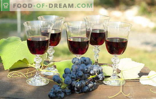Kodune viinamarjade täidis - loomulikult! Retseptid viinamarja likööri kodus: viina, suhkru või alkoholiga